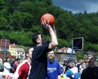 DALŠÍ ROK, DALŠÍ STREETBALL V DĚČÍNĚ (2001)